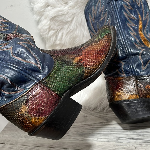 VINTAGE DAN POST  RAINBOW  PYTHON SNAKESKIN EXOTIC RARE WESTERN BOOT 6.5 M - Picture 9 of 16